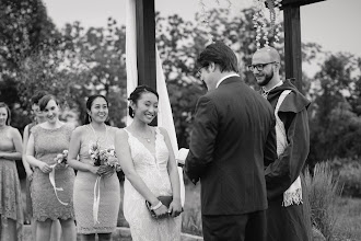 Wedding photographer Sarah Clapp. Photo of 10.03.2020