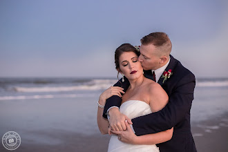Wedding photographer Amanda Moss. Photo of 04.10.2020