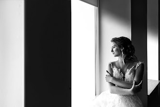 Wedding photographer Anastasiya Zevako. Photo of 01.11.2018