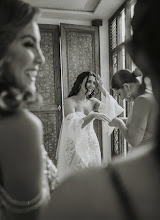 Wedding photographer Nicolas Charbonnier. Photo of 09.10.2023