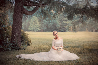 Wedding photographer Oksana Sur. Photo of 09.04.2020