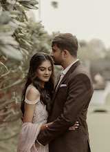 Jurufoto perkahwinan Sandeep Trivedi. Foto pada 18.04.2023