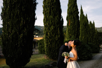 Wedding photographer Nicolò Mari. Photo of 06.07.2025