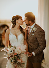 Wedding photographer Ashley McLelland. Photo of 26.03.2021