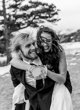 婚禮攝影師Larissa Welch. 17.04.2020的照片