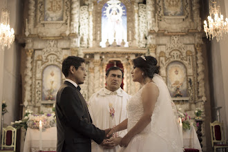 Wedding photographer Franco Izursa. Photo of 12.09.2019