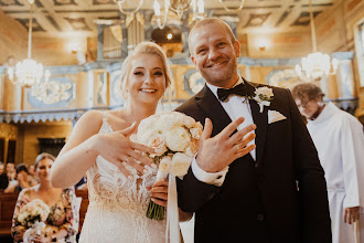 Nhiếp ảnh gia ảnh cưới Michał Grzanka. Ảnh trong ngày 06.09.2023