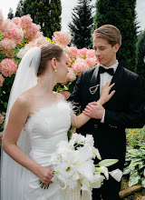 Wedding photographer Elena Ugodina. Photo of 28.09.2025