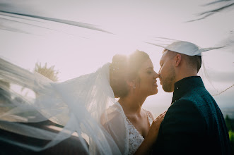 Wedding photographer Eduardo Montobbio. Photo of 26.10.2019