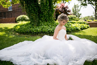 Wedding photographer Rachael Houser. Photo of 18.05.2023