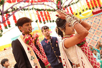 Nhiếp ảnh gia ảnh cưới Amit Bhuva. Ảnh trong ngày 12.12.2020