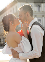 Photographe de mariage Yuliana Rosselin. Photo du 27.04.2023