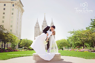 Photographe de mariage Tara Dawn. Photo du 09.03.2020