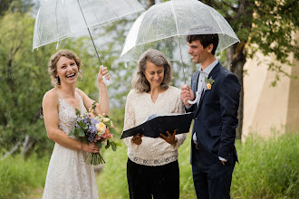 Wedding photographer Tara Hill. Photo of 04.03.2020