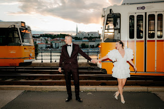 Wedding photographer Dominik Stehnáč. Photo of 28.10.2025