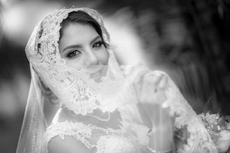 Wedding photographer Saga Gallardo. Photo of 30.09.2021