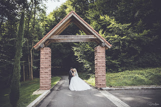 Fotógrafo de casamento Qasim ALbuesaa. Foto de 20.07.2022