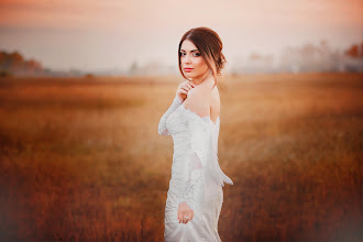 Jurufoto perkahwinan Oksana Cekhmister. Foto pada 26.05.2022