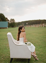 Wedding photographer Yuliya Novikova. Photo of 08.10.2021