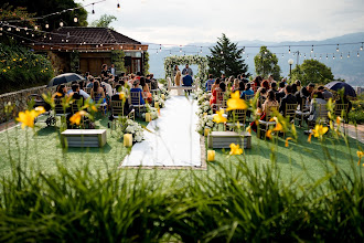 Wedding photographer Andres Vélez. Photo of 27.04.2025