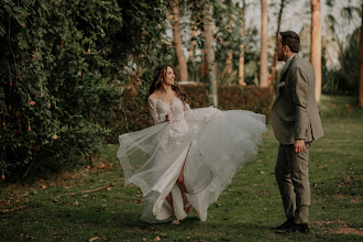 Wedding photographer Beatriz Lora Lozano. Photo of 23.09.2025