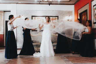 Fotógrafo de casamento Carms Onoya. Foto de 30.01.2019