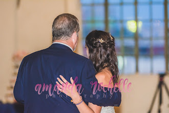 Fotografer pernikahan Amanda Luttrall. Foto tanggal 30.12.2019