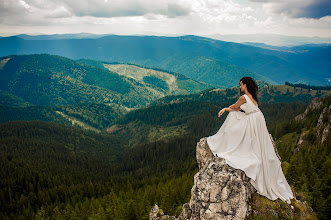 Fotógrafo de bodas Köl Robert. Foto del 03.10.2019