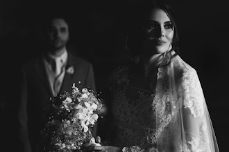 Fotógrafo de casamento Tahis Carvalho. Foto de 22.08.2019