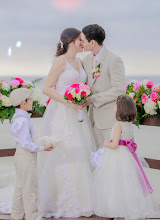 Wedding photographer Emiro Medrano. Photo of 01.11.2020