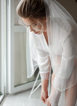 Wedding photographer Oksana Kokhtyuk. Photo of 04.05.2020