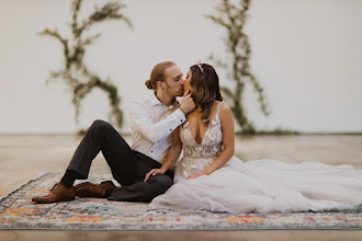 Nhiếp ảnh gia ảnh cưới Nicole Hernandez. Ảnh trong ngày 10.03.2020