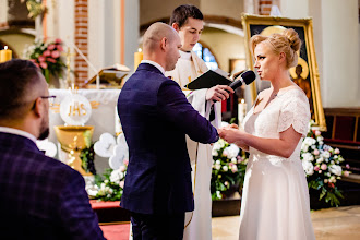 Esküvői fotós: Michał Kucyrka. 25.03.2024 -i fotó