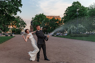 Düğün fotoğrafçısı Valentin Puzanov. Fotoğraf 01.06.2024 tarihinde