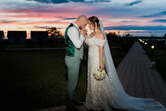 Svatební fotograf Flóra Kürti. Fotografie z 27.05.2025