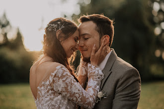 Wedding photographer Beatriz Lora Lozano. Photo of 23.09.2025