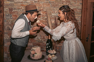 Wedding photographer Nathalie Hutter. Photo of 20.03.2022