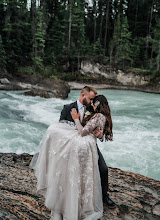 Fotografo di matrimoni Mark  Tracey Crown. Foto del 16.10.2019