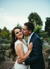 Wedding photographer Vanessa Tivadar. Photo of 02.10.2018