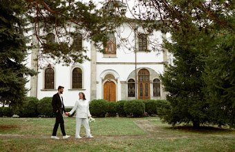 Wedding photographer Mariela Chelebieva. Photo of 10.06.2025