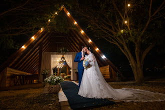 Fotógrafo de casamento Charles Correa. Foto de 16.08.2021