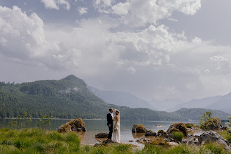 Düğün fotoğrafçısı Aleksandr Khalabuzar. Fotoğraf 04.08.2023 tarihinde