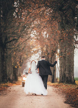 Fotografo di matrimoni Linda Rukite. Foto del 27.10.2019