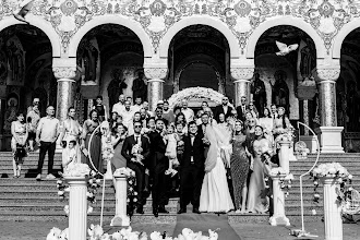 Wedding photographer Dragos Tanase. Photo of 18.08.2025