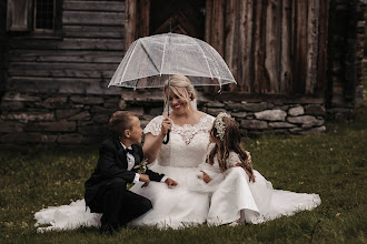 Fotógrafo de casamento Hege Fjellberg. Foto de 21.04.2023