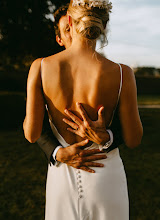 Wedding photographer Anaïs Bizet. Photo of 14.01.2020