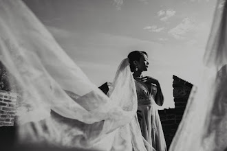 Свадебный фотограф Gabriella Hidvégi. Фотография от 01.11.2025