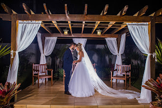 Wedding photographer Cleber Silvestre. Photo of 23.03.2020