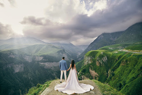 Yapon qulligi videolarini tomosha qiling