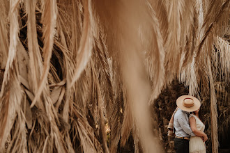Wedding photographer Daniel Esquivel. Photo of 23.04.2025